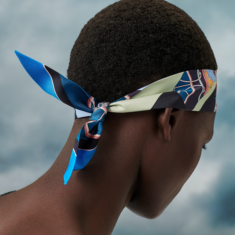 (Women) HERMES Twilly  Scarf "Jumping Spring" Blue Silk Scarf. H063932S-14 圖 3