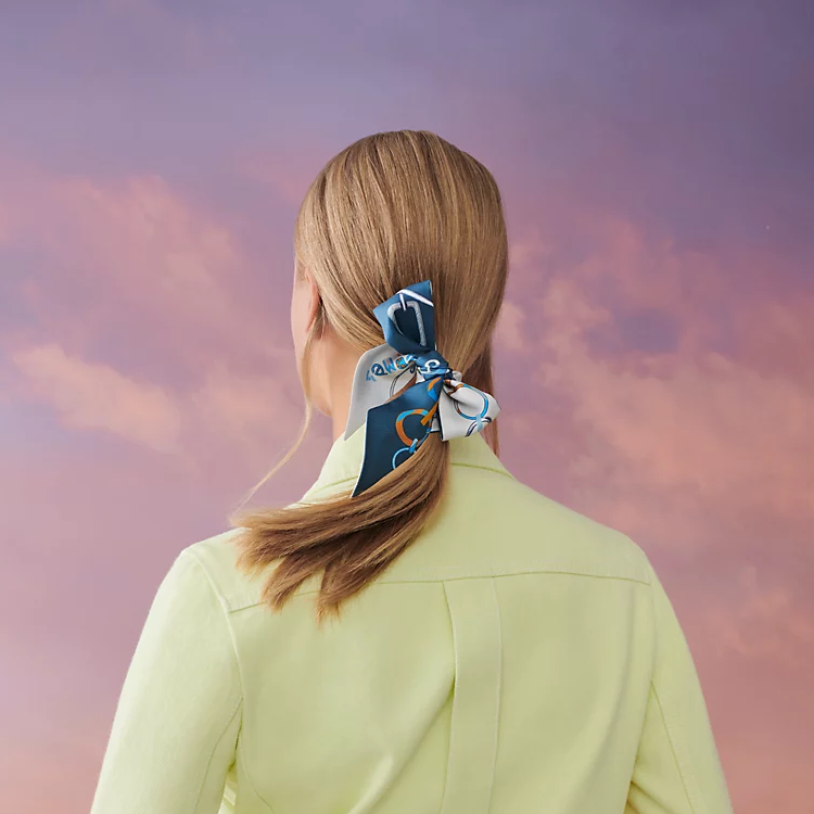 (Women) HERMES Twilly Alphabet Pattern Silk Scarf for Women - Blue. H063951S05 圖 3