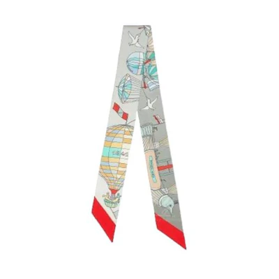 (Women) HERMES Twilly Silk Scarf "Dream of Soaring Skies" Pearl Gray H061722S-12