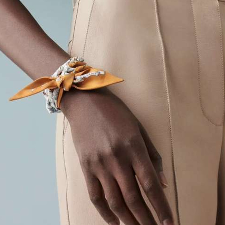 (Women) HERMES Twilly Silk Scarf  Yellow My Mysterious World Collection H063900S 23 圖 3