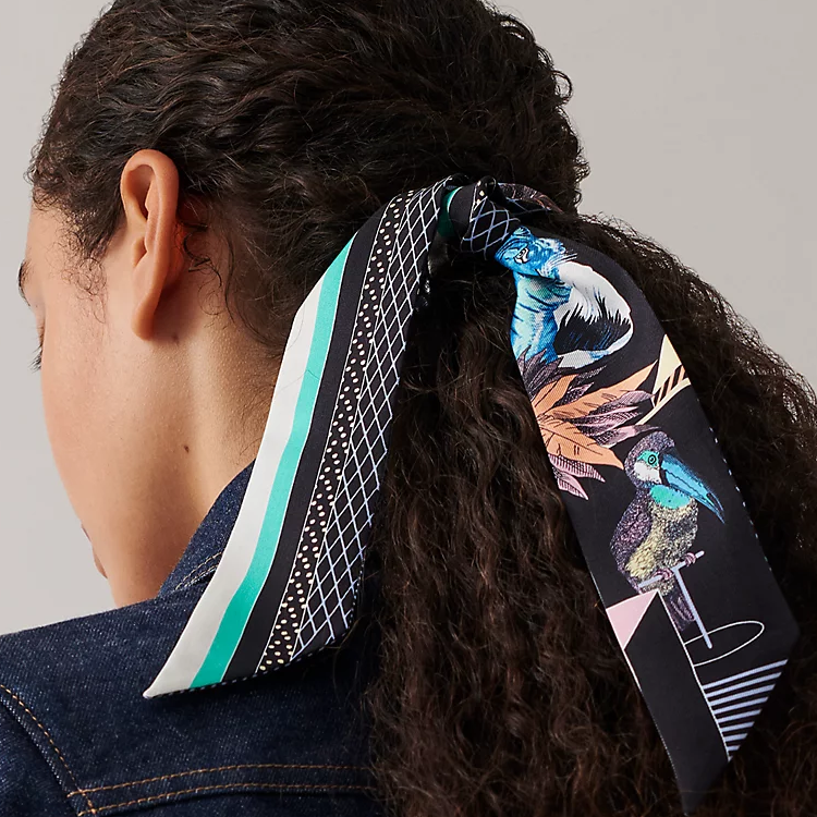 (Women) HERMES Twilly Silk Scarf Black  "New Grand Theater" Design. H063761S-13 圖 3