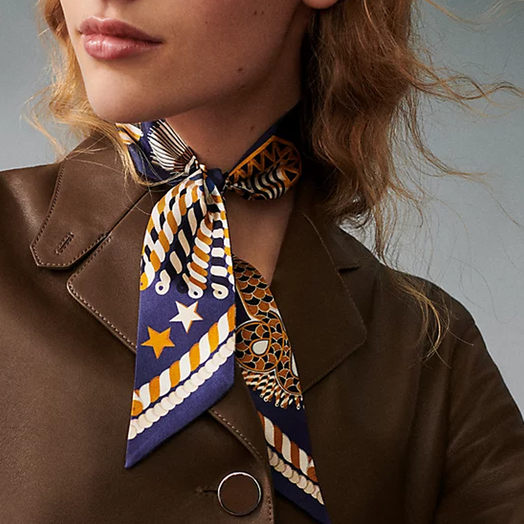 (Women) HERMES Twilly Silk Scarf for Women - Navy Blue Elegant Epaulette Design. H063983S-06 圖 3