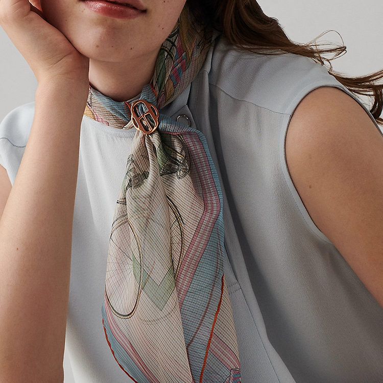 (Women) HERMES Women’s "Cycling" Thick Silk Scarf Light Blue H983866S-03 圖 3
