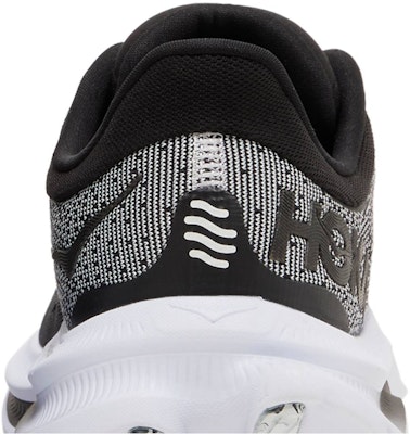 HOKA ONE ONE Kawana 低筒跑步鞋 女款 黑白 Sizing HOKA ONE ONE Kawana 低筒跑步鞋 女款 黑白