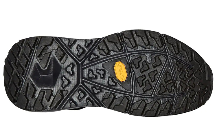 Shop HOKA ONE ONE Kaha 高筒 跑步鞋 女款 黑