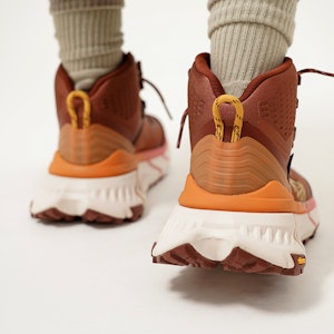 HOKA ONE ONE Tennine Hike GTX109 女款 紅棕色 1