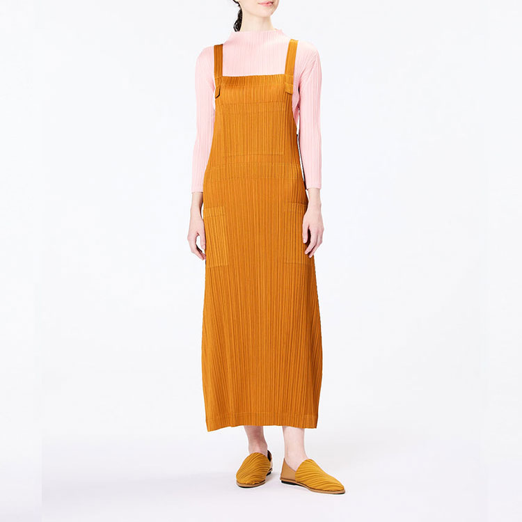 Lookbook (W) Homme Plissé Issey Miyake SS23 百摺針織背心洋裝 女款 淺棕色 PP36-JH127-43