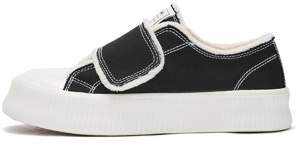women-hotwind-canvas-low-triple-white-h14-w3-d01