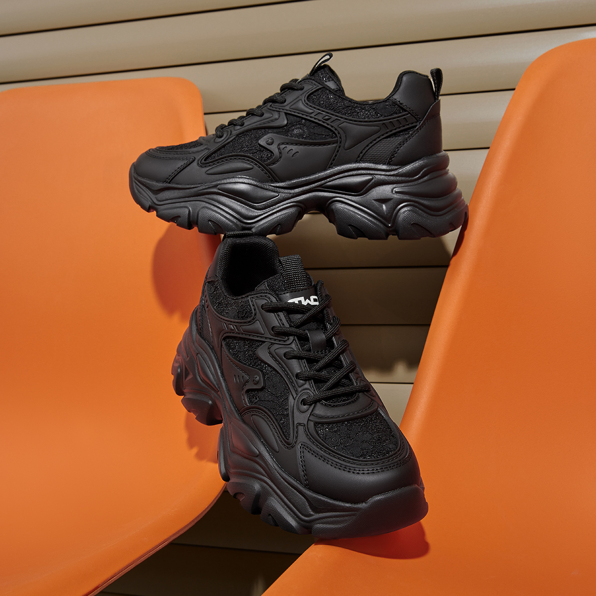 Purchase (W) Hotwind Chunky Dad Sneakers ''Patchwork Grey'' Abu-Abu Patchwork H42W3V29