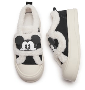 (W) 热风 迪士尼 x 米奇家族系列低帮鞋‘柔软舒适保暖’ H92W3498 Shop (W) 热风 迪士尼 x 米奇家族系列低帮鞋‘柔软舒适保暖’ H92W3498