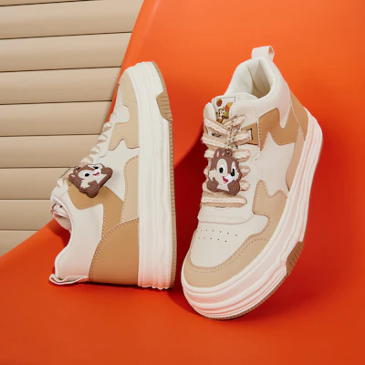 (W) Zapatillas Altas Hotwind Disney x Toy Story 'Oso de Fresa'. H14W3382 2