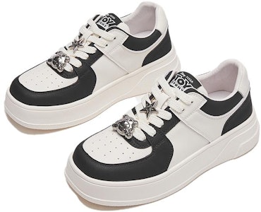 (W) 핫윈드 디즈니 x 토이스토리 로우탑 '블랙 화이트' '딸기 곰' H13W3398 Lookbook (W) 핫윈드 디즈니 x 토이스토리 로우탑 '블랙 화이트' '딸기 곰' H13W3398