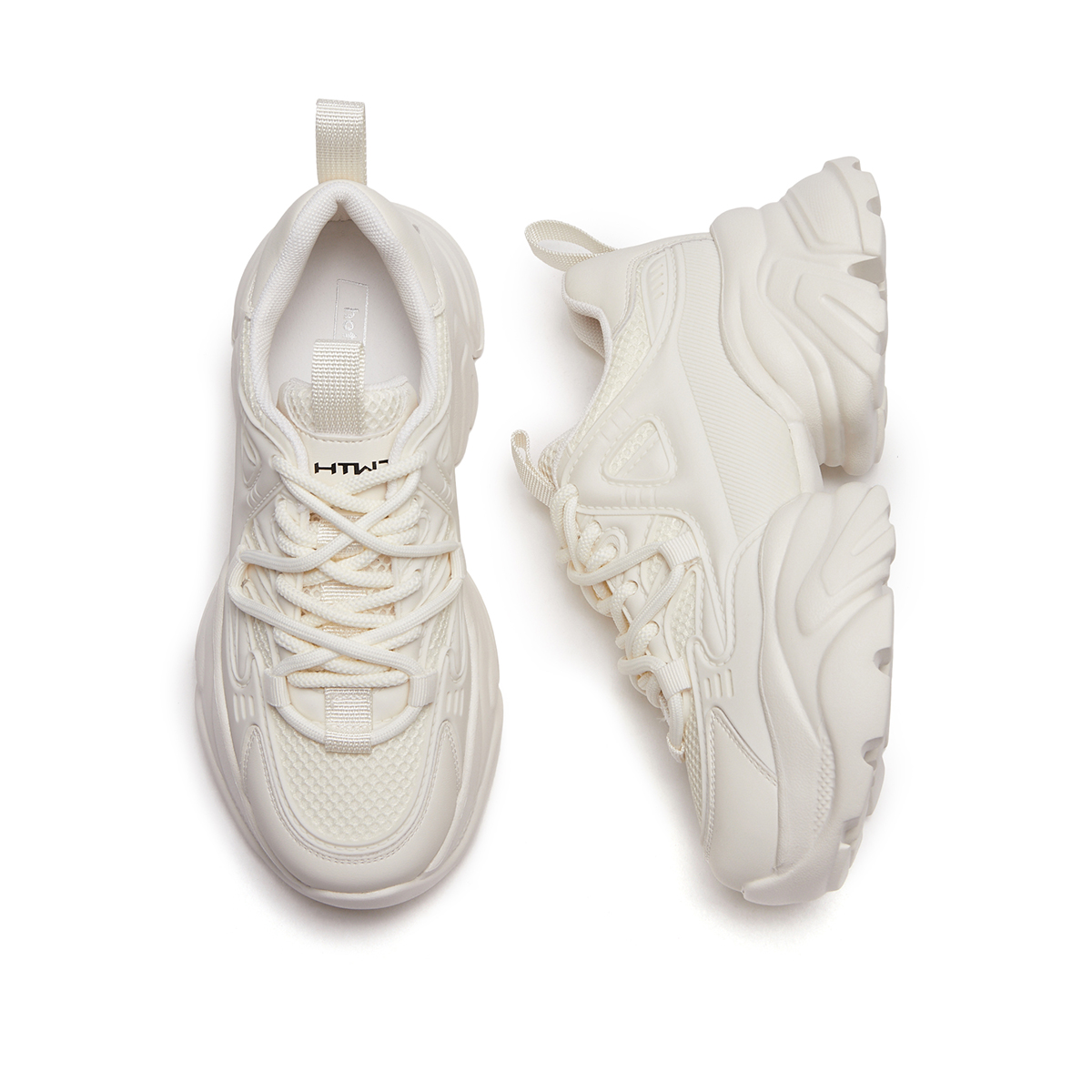 Cheap (W) Zapatillas Low-Top de Suela Gruesa con Parches de Tela y Malla 'Estilo Papá'. H42W3316