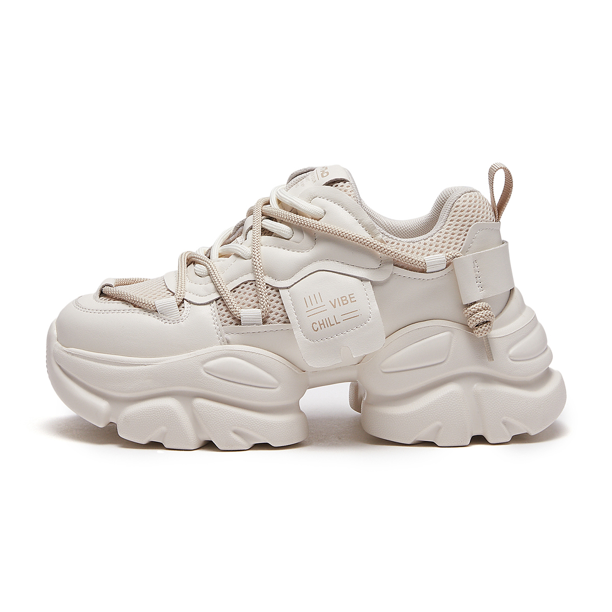 Details for (W) 热风布面圆头系带“老爹鞋” H42W3318