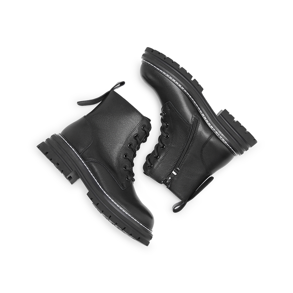 Shop (W) But Martin Hotwind ''Hitam'' H81W3806