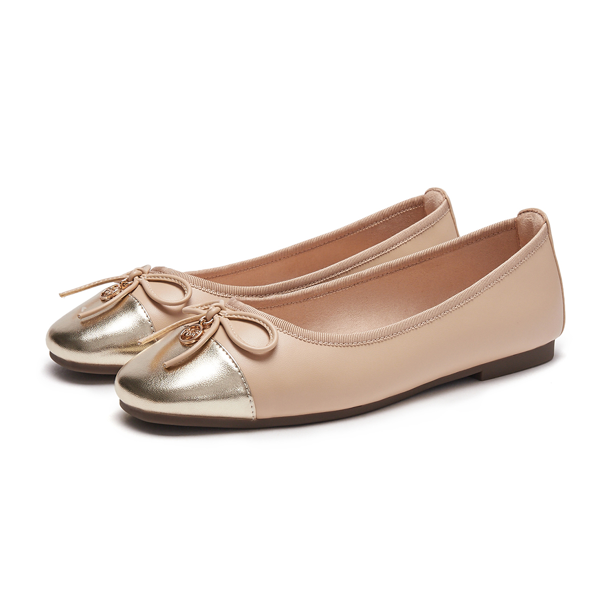 Shop (W) Hotwind PU 時尚百搭「蝴蝶結休閒平底鞋」 H07W3305