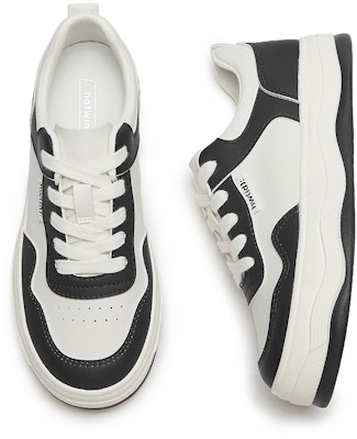 (W) Hotwind Sepatu Kasual Kulit Sintetis Sole Tebal Low Top Sneakers H14W3708 Shop (W) Hotwind Sepatu Kasual Kulit Sintetis Sole Tebal Low Top Sneakers H14W3708