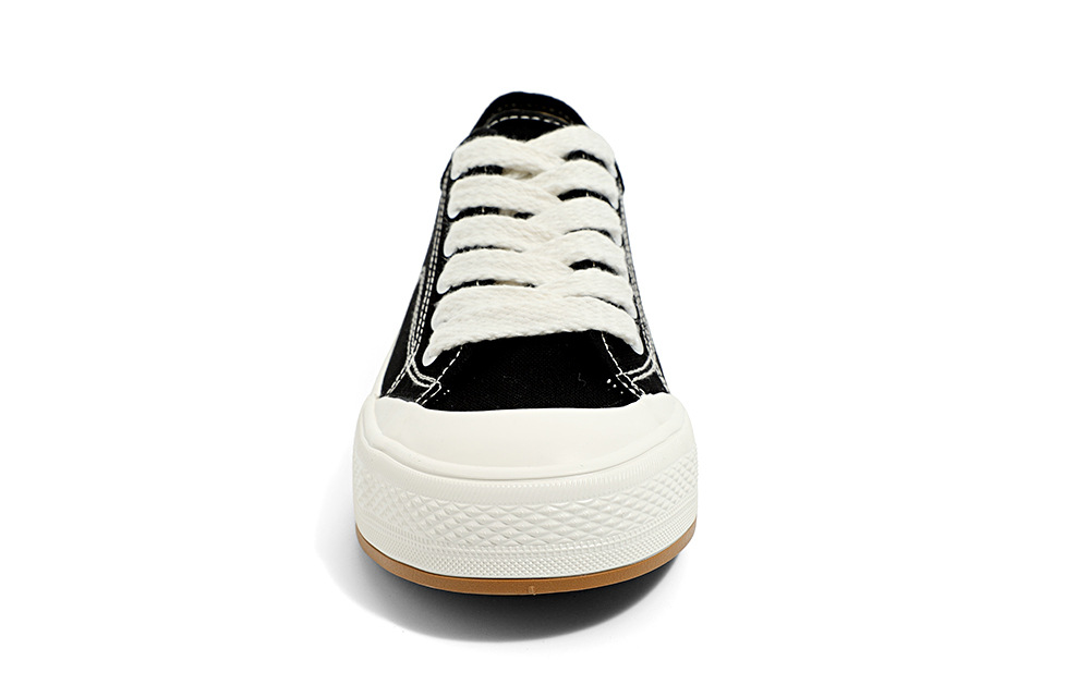 Lookbook (W) Huanqiu Sepatu Kanvas Rendah 'Hitam' YW-231086