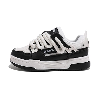 (W) Huanqiu Low-Top Skateboard 'Black and White'