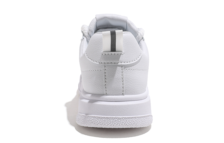 Lookbook (W) Huanqiu Rendah 'Kasut Slip-On Putih Moden' KM-JAYCG32228W