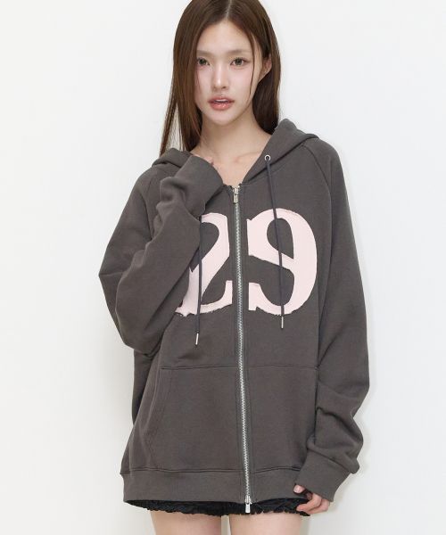 Lookbook (W) Iligo 129 Logo 布章拉鍊連帽外套 炭灰色 24AWOUT09CH