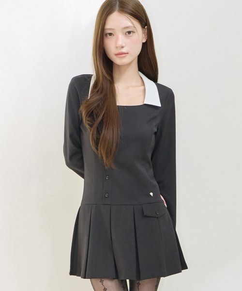 Shop (W) Iligo IVY 黑色百褶洋裝 26FWOPS01BK