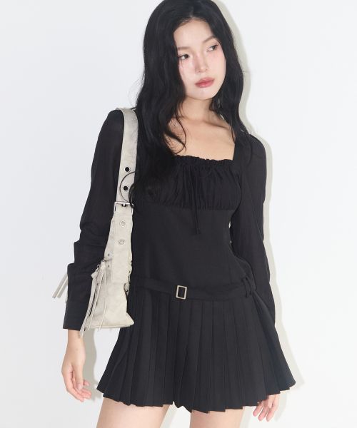 Lookbook (W) Iligo 學院風蝴蝶結百褶洋裝 黑色 25AWOPS02BK