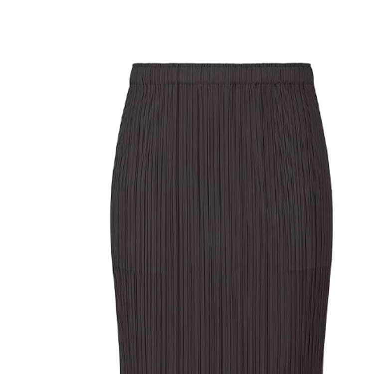 Lookbook (W) ISSEY MIYAKE 黑色純色褶皺中長鉛筆裙 休閒穿搭 PP41JG146-09