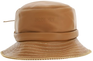(Women) Jacquemus Brown Solid Color Letter Logo Bucket Hat. 22E221AC0134000180 (Women) Jacquemus Brown Solid Color Letter Logo Bucket Hat. 22E221AC0134000180