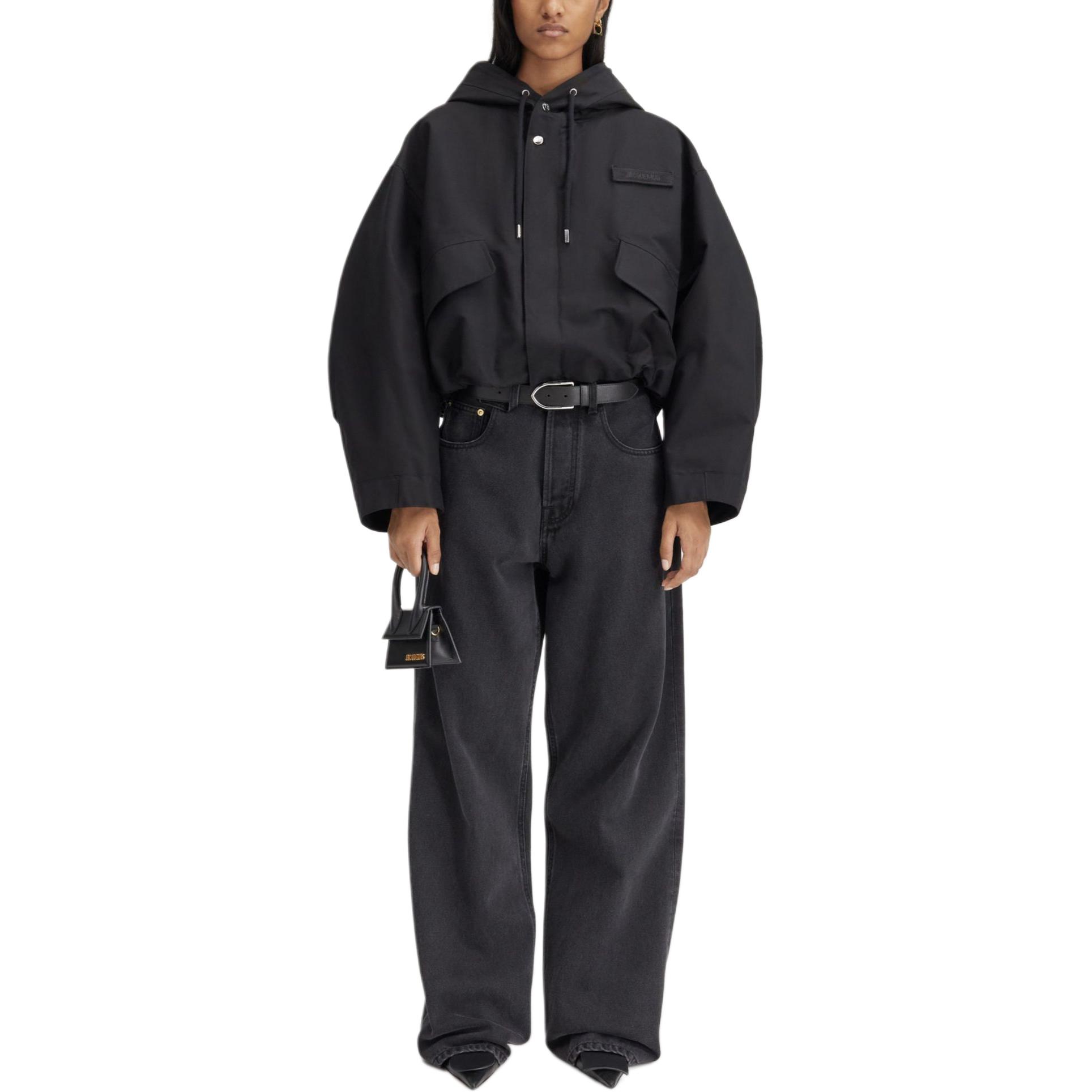 Lookbook (W) ジャックムス クロップド フーディー ロゴ パッチ ジャケット ブラック. 241CO058-1517-990