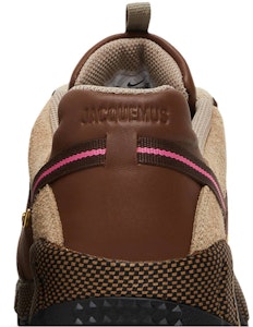 (W) ジャックムス×ナイキ エア フマラ LX "ブラウン" DR0420-200 Sizing (W) ジャックムス×ナイキ エア フマラ LX "ブラウン" DR0420-200