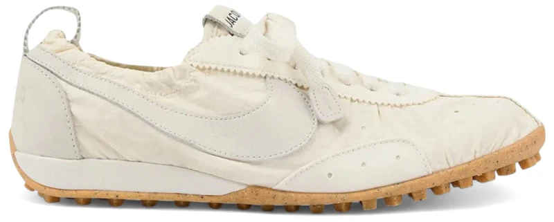 women-jacquemus-x-nike-moon-shoe-sp-soft-pearl-hv-8547-002