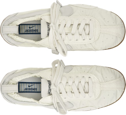 (W) Jacquemus x Nike Moon Shoe SP ''Soft Pearl'' Sepatu Sneakers. HV8547-002 Details for (W) Jacquemus x Nike Moon Shoe SP ''Soft Pearl'' Sepatu Sneakers. HV8547-002