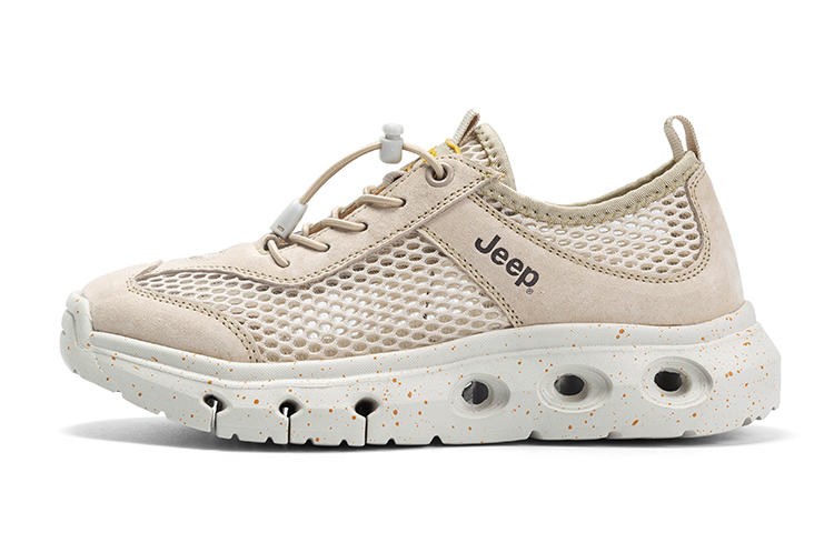 (W) Jeep Hollow Breathable CMFT Thick Sole Non-Slip Wear-Resistant Low Top Running Shoes Jeep Running Shoes 'Hollow Breathable CMFT Thick Sole'