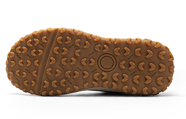 Shop (W) Jeep Outdoor Low 'Kenyamanan Kasual' PI231WAS581