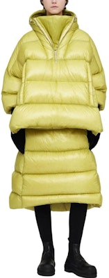 (W) Jil Sander Poncho Zip-Up Down Light Green. J40AF0133J70122-GREEN Lookbook (W) Jil Sander Poncho Zip-Up Down Light Green. J40AF0133J70122-GREEN