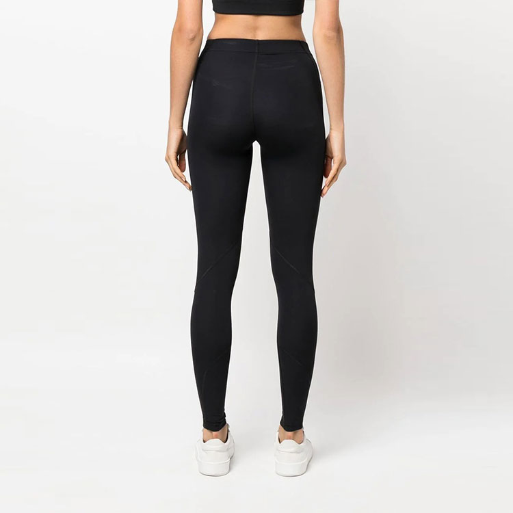 Shop (W) 질 샌더 FW22 블랙 로고 프린트 미드웨이스트 레깅스. J40KA0028J70029-001