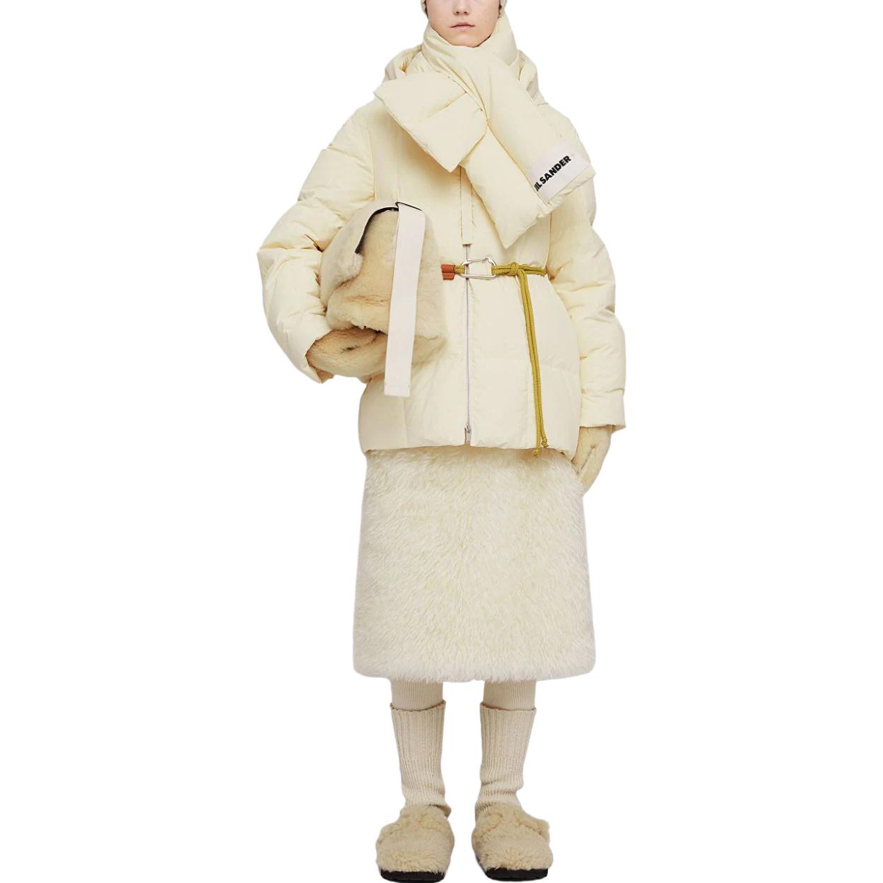 Lookbook (Women) Jil Sander FW22  Quilted Down Hooded Jacket Beige. J40AF0014-J70008-279