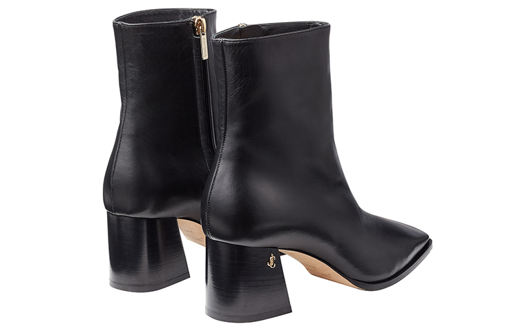 (W) Jimmy Choo JC Logo Embellished Grained Leather Block Heel Ankle Boot 'Black' 圖 3