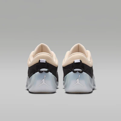 (W) Zapatillas Jordan Air Series 2 PF Blanco Perla/Negro/Oro Metálico/Blanco IR3491-200 Details for (W) Zapatillas Jordan Air Series 2 PF Blanco Perla/Negro/Oro Metálico/Blanco IR3491-200