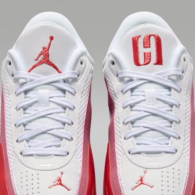 (W) Jordan Air Series 2 PF Bianco/Berry Deserto/Rosso Track HV4419-104 1