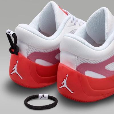 (W) Jordan Air Series 2 PF Bianco/Berry Deserto/Rosso Track HV4419-104 2