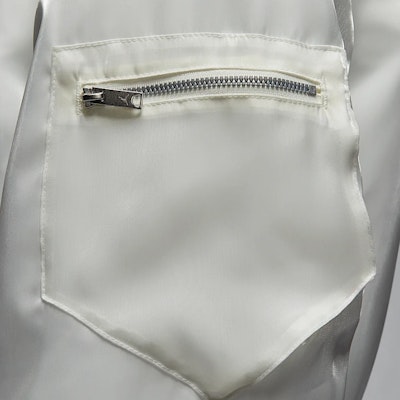 (W) 乔丹春节蛇年宽松飞行夹克 米白色. HQ6064-133 Details for (W) 乔丹春节蛇年宽松飞行夹克 米白色. HQ6064-133