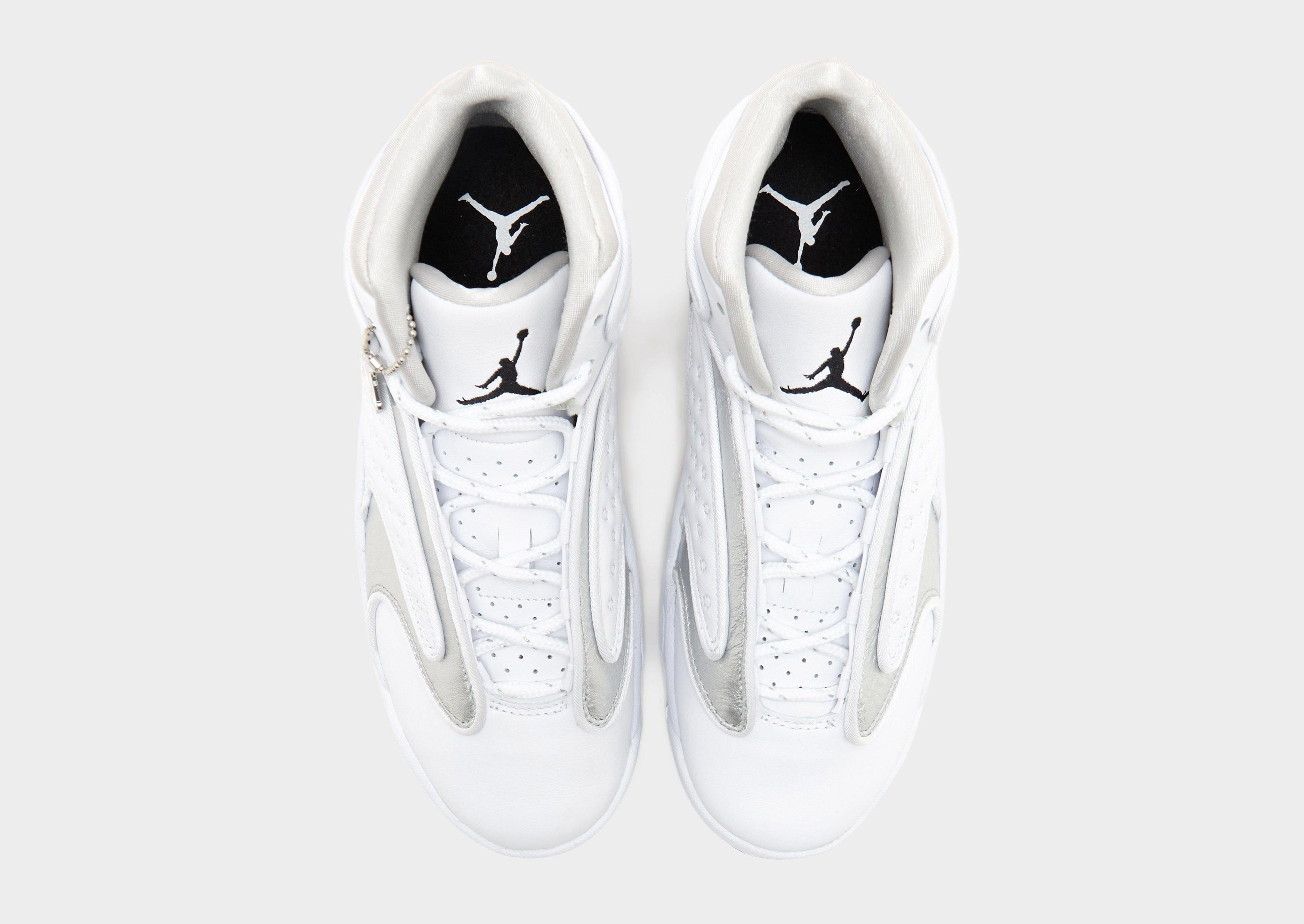 Details for (W) Jordan OG「白色金属银」 sneaker? Wait product title only name no sneaker gender. Output. CW0907-102