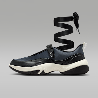 (Women) Jordan Point Black/Sail IB8597-001