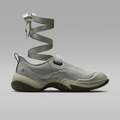 (W) Jordan Point Spruce Fog/Cargo Khaki Lelaki Sneakers IV5281-304 Lookbook (W) Jordan Point Spruce Fog/Cargo Khaki Lelaki Sneakers IV5281-304