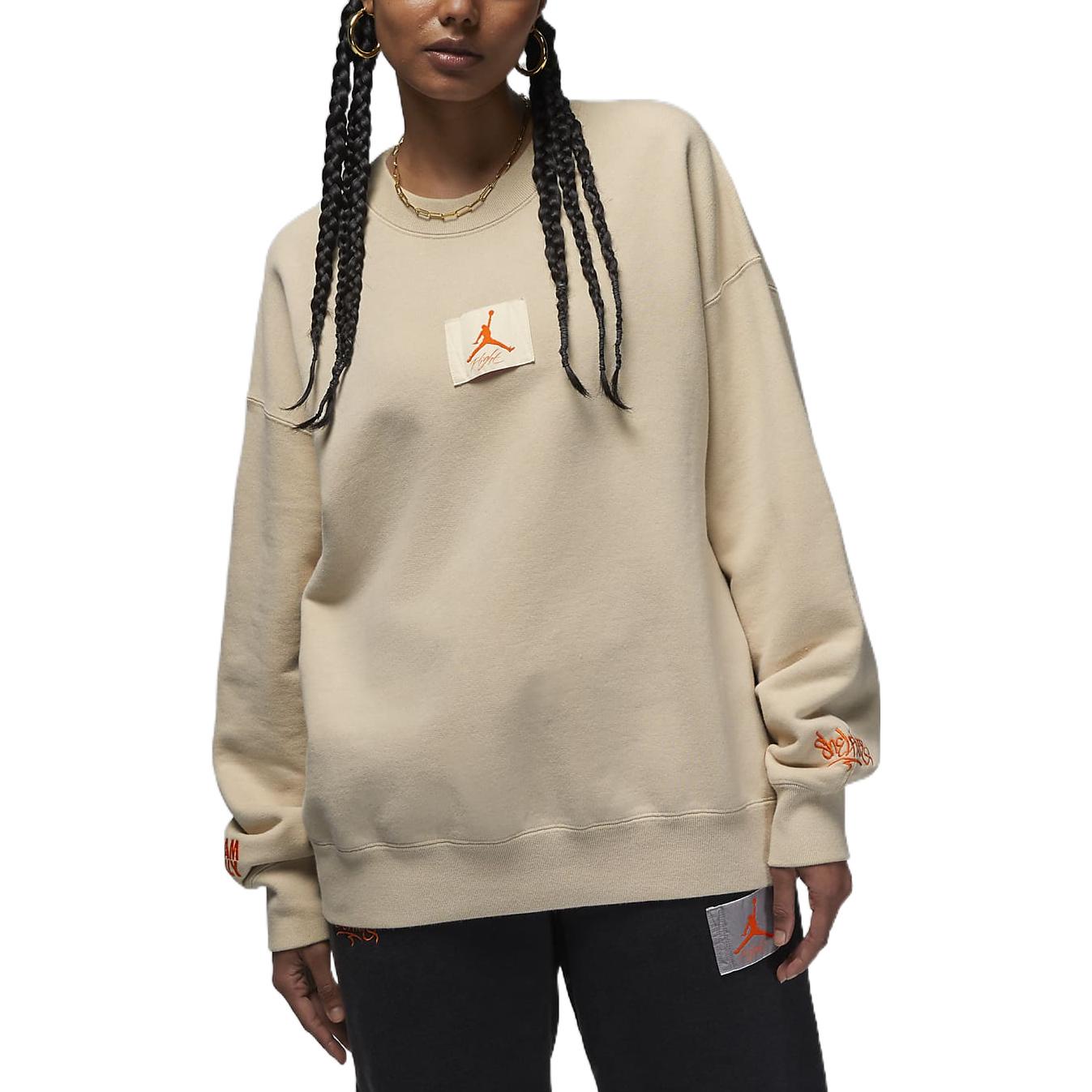 Shop (W) Jordan Retro Logo Patch Baju Lengan Panjang Khaki Crewneck. DV7014-206