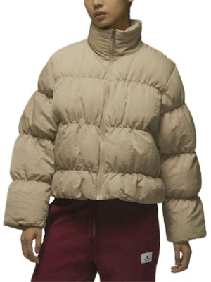 (W) 乔丹纯色标志长袖卡其色绗缝羽绒夹克 FB5150-277 Purchase (W) 乔丹纯色标志长袖卡其色绗缝羽绒夹克 FB5150-277