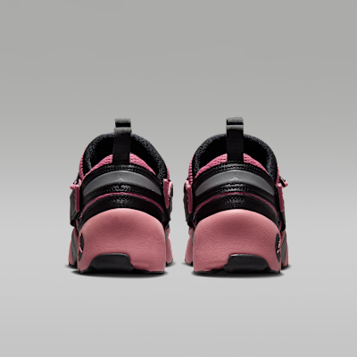 Sizing (W) 조던 트루너 LX 블랙/리플렉티브 실버/데저트 베리 HQ2164-005