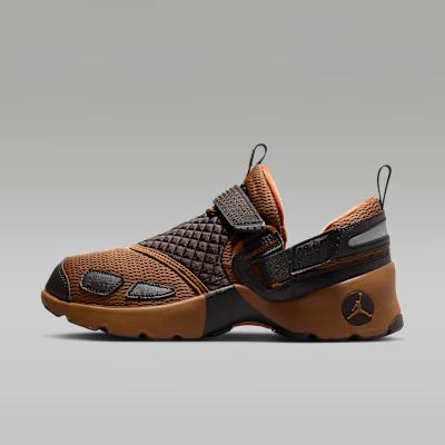 women-jordan-trunner-lx-light-british-tan-reflective-silver-white-desert-orange-hq-2164-200